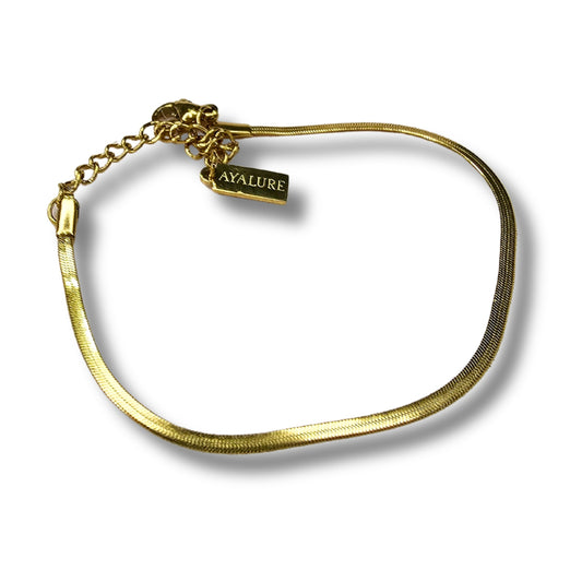Simple gold band bracelet